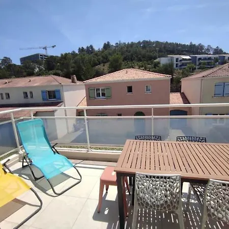 Cosy Dans Avec Piscine Saint-Raphael (Var)